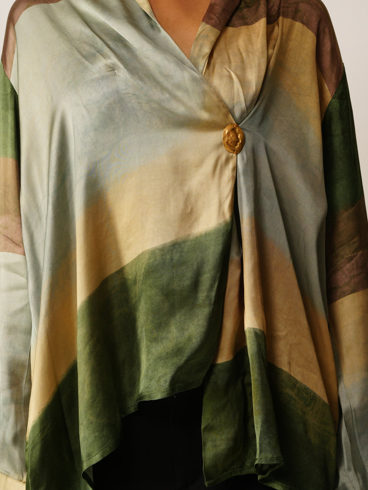 Syllable 07, abstract print draped kaftan shirt