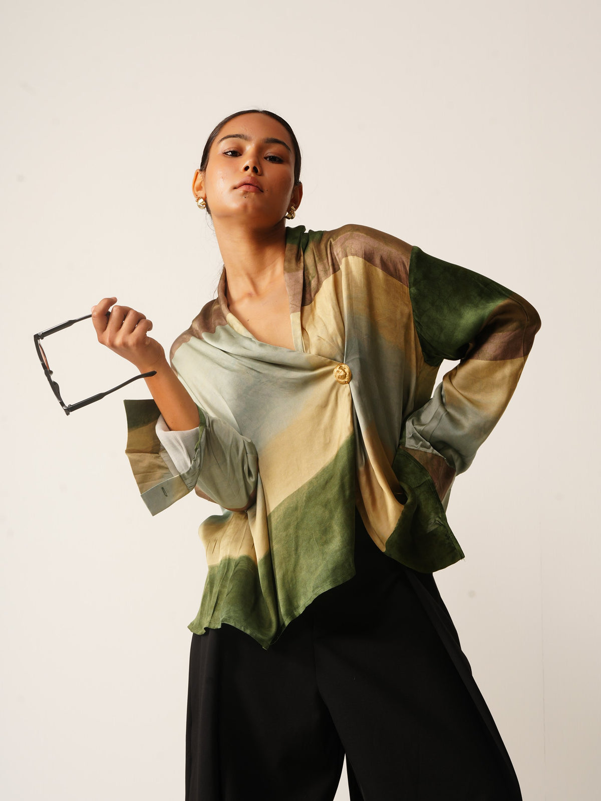 Syllable 07, abstract print draped kaftan shirt